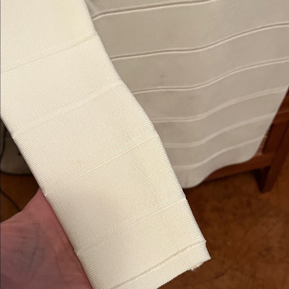 Herve Leger Cream Long Sleeve Bandage Bodycon Dress - Picture 5 of 6